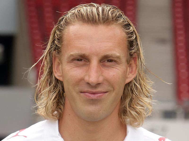 Jan Šimák v drese VfB Stuttgart